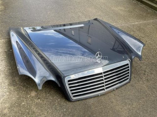 MERCEDES-BENZ E-OSZTÁLY - 2001 - motorháztető