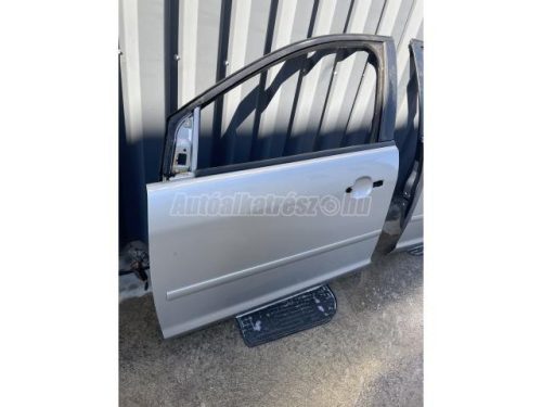 FORD FOCUS - 2006 - ajtó