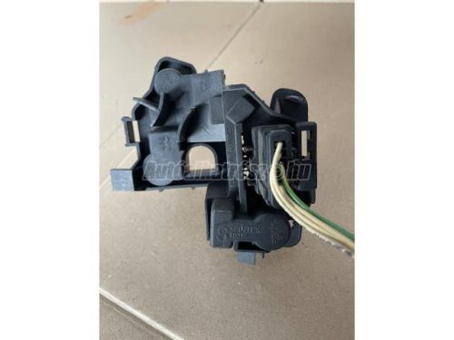 hátsó lámpa foglalat