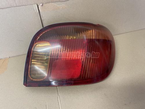 TOYOTA YARIS - 2004 - lámpa