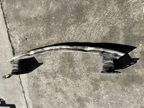 lökhárító merevítő