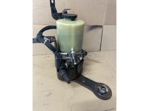 elektromos kormányszervó