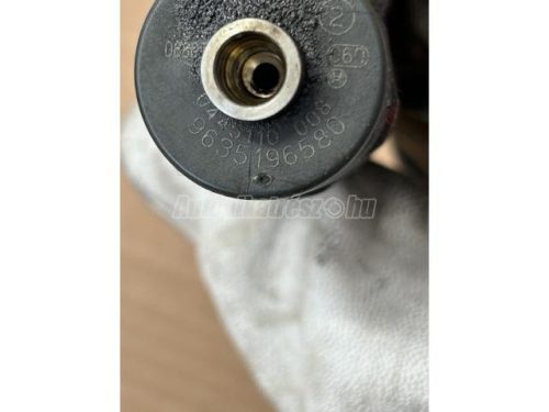 PEUGEOT 406,  306,  806,  206,  PARTNER | CITROEN XSARA PICASSO,  XANTIA,  EVASION,  BERLINGO | FIAT ULYSSE,  SCUDO | LANCIA ZETA - 2001 - 0445110008 - fúvóka
