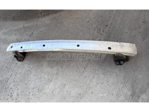 lökhárító merevítő