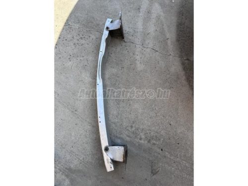 lökhárító merevítő