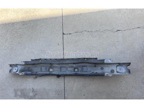 lökhárító merevítő