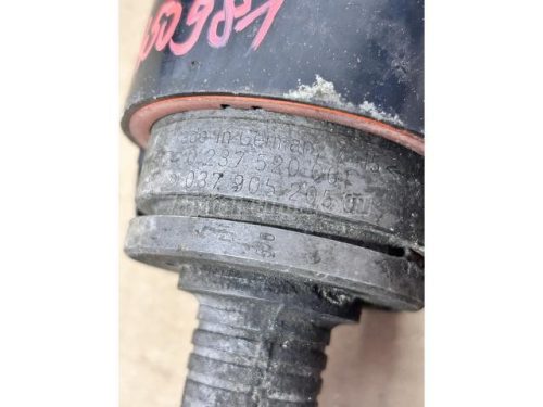 VOLKSWAGEN PASSAT,  GOLF III,  VENTO,  GOLF,  SHARAN | SEAT TOLEDO,  IBIZA,  CORDOBA,  ALHAMBRA - 1996 - 037905205Q - gyújtáselosztó