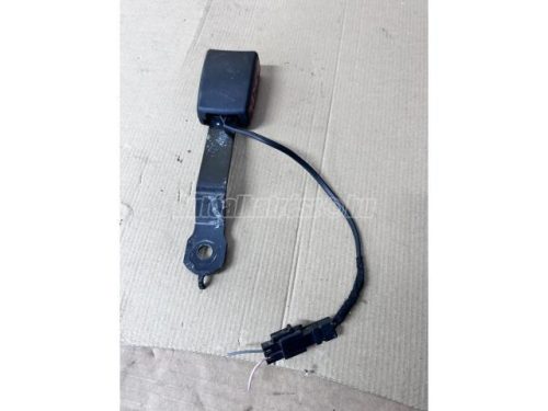 biztonsági öv csat