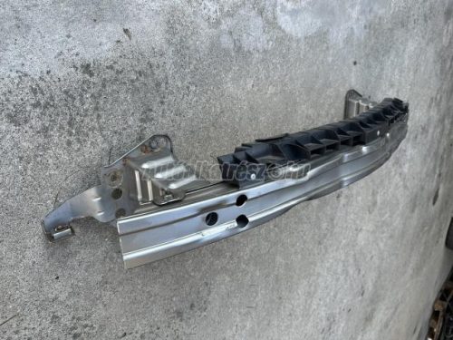 lökhárító merevítő