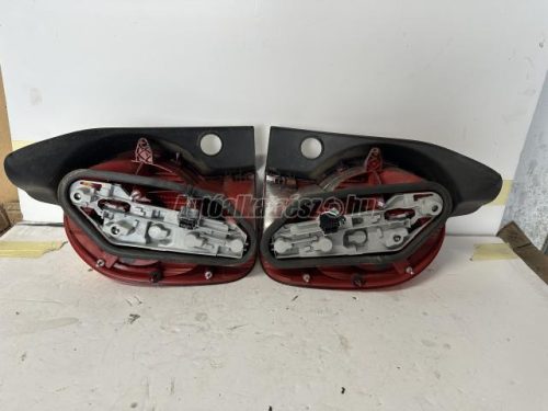 hátsó lámpa