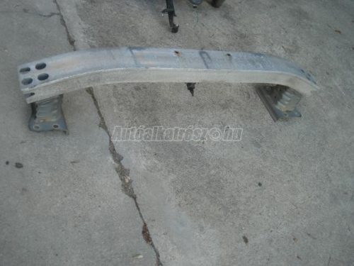 TOYOTA COROLLA VERSO - 2006 - lökhárító merevítő