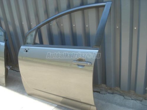 TOYOTA COROLLA VERSO - 2006 - ajtó