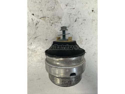 AUDI A4 - 2004 - motortartó bak