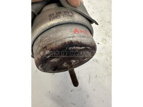 AUDI A4 - 2004 - motortartó bak