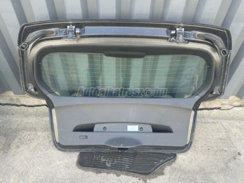 hátsó csomagtér ajtó