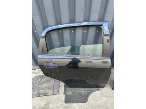 FIAT GRANDE PUNTO - 2010 - ajtó