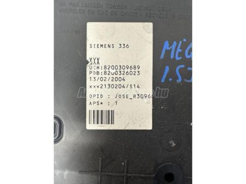 RENAULT MEGANE - 2004 - 8200309689 - biztosítéktábla