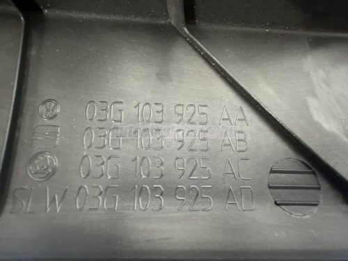 VOLKSWAGEN TOURAN - 2008 - 03G103925 - motorburkolat