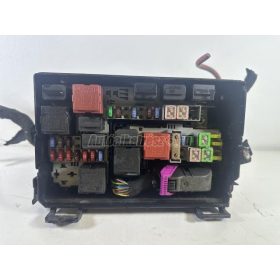 OPEL CORSA D - 2011 - 13246926  - biztosítéktábla