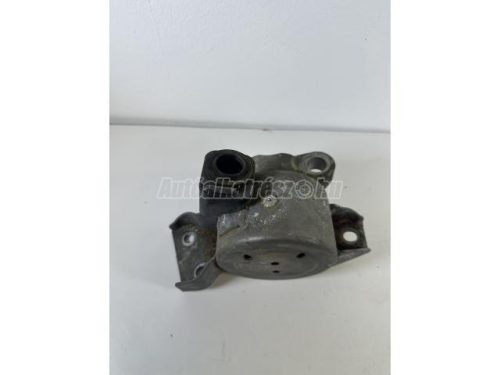 OPEL CORSA D - 2011 - motortartó bak