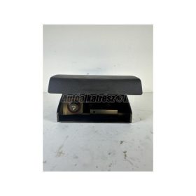 AUDI A3 - 2002 - 8L0857951 - hamutartó