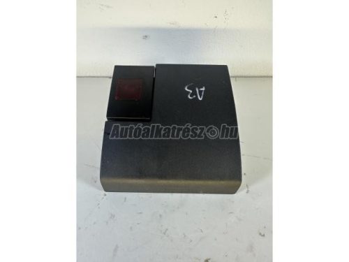 AUDI A3 - 2002 - 8L0857951 - hamutartó