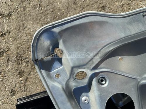 ablakemelő szerkezet