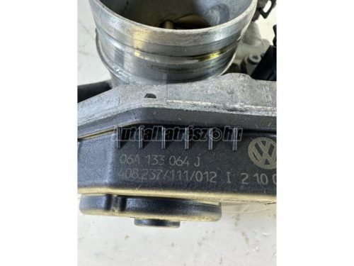 AUDI A3 | VOLKSWAGEN POLO,  GOLF IV,  BORA,  GOLF | SKODA OCTAVIA | SEAT TOLEDO,  CORDOBA,  LEON,  IBIZA - 2002 - 06A133064J - fojtószelep ház