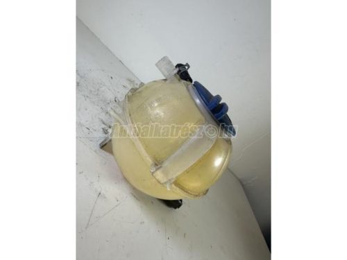 kiegyenlítőtartály, hűtőfolyadék