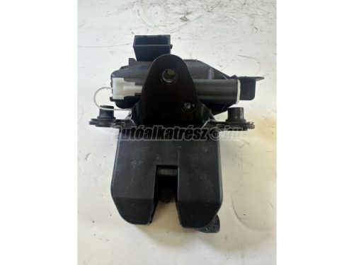 csomagtér ajtó zárszerkezet