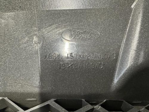 FORD MONDEO - 2003 - 1S7X8A100AC - hűtő díszrács