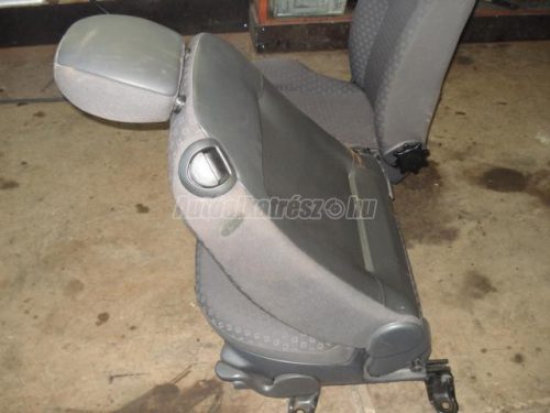 FORD FIESTA - 2001/02 - Első ülés párban