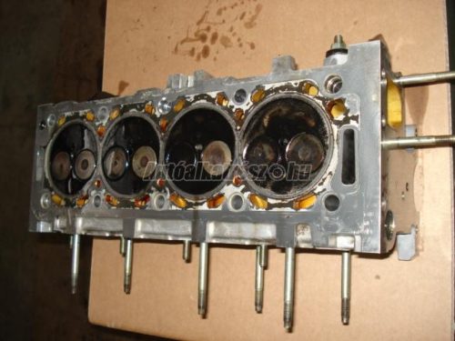 Hengerfej szelepekkel