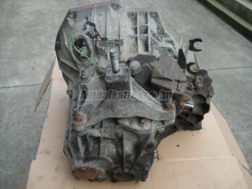 FORD FOCUS - XS4R 7002 HA - váltó